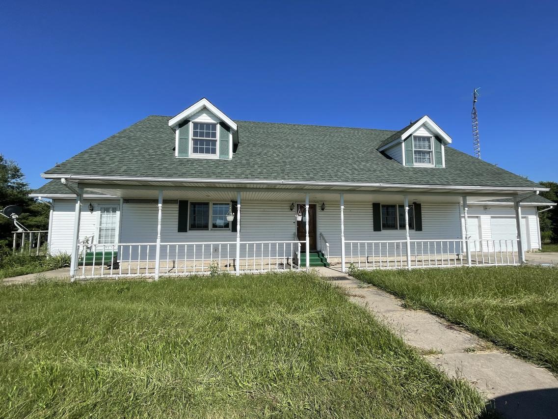 20605 425 East St., Sheffield, IL 61361