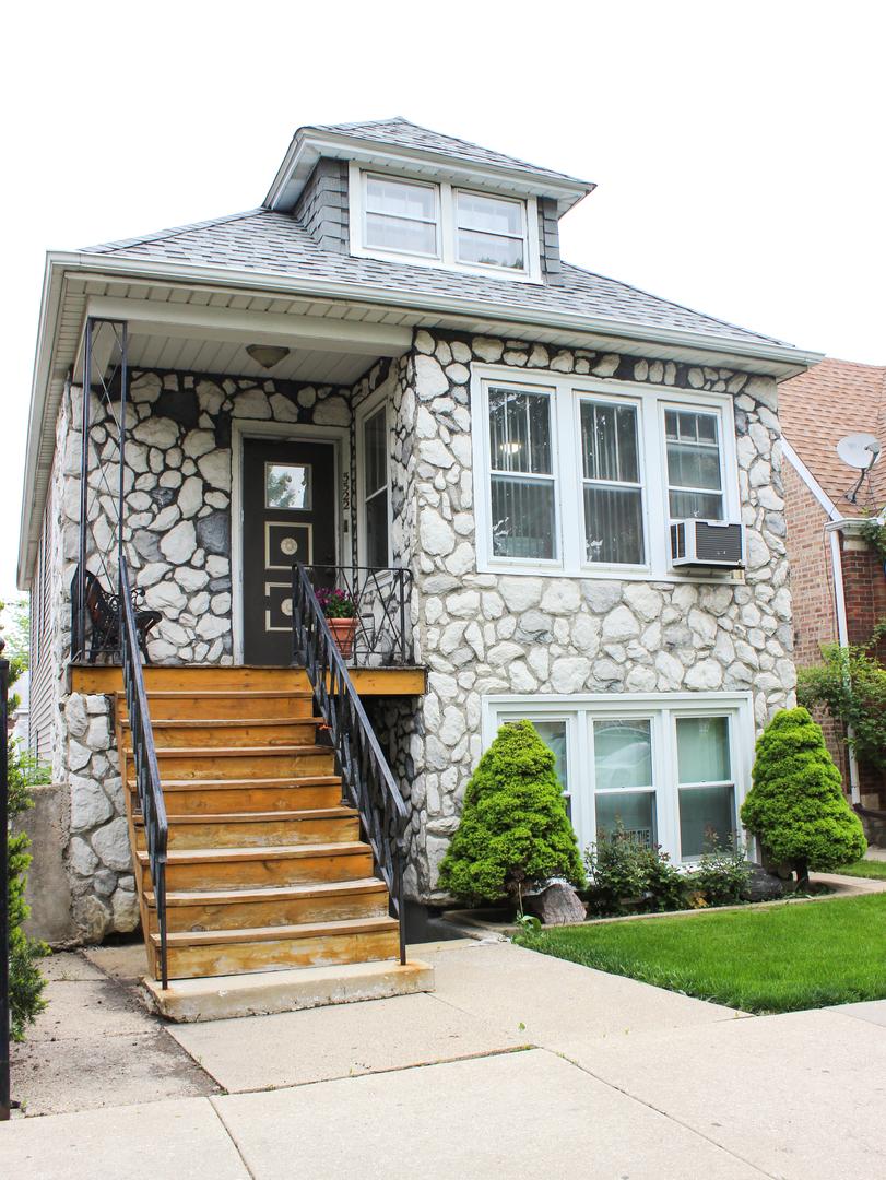 5522 W Wrightwood Ave., Chicago, IL 60639