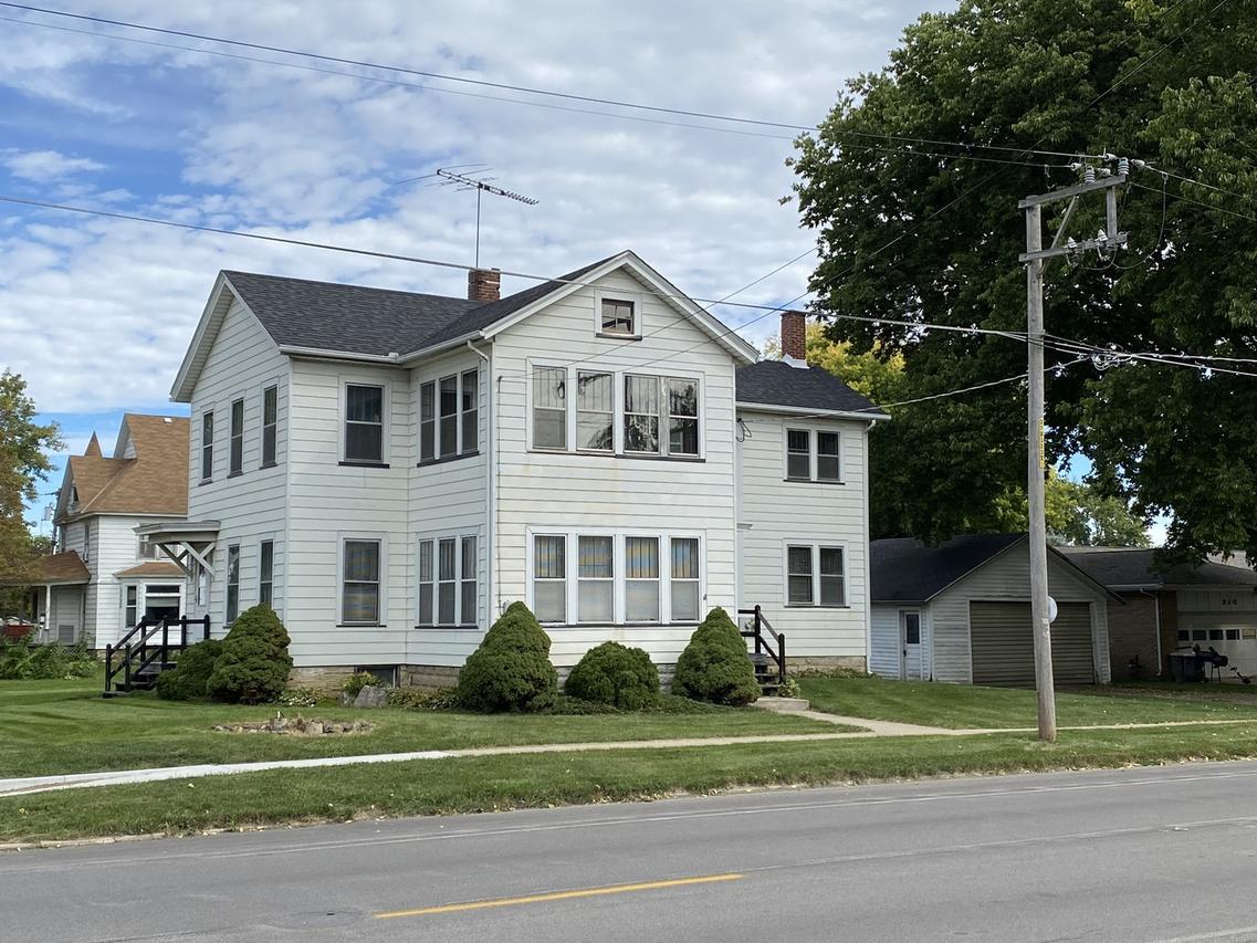 105 N Sycamore St., Somonauk, IL 60552