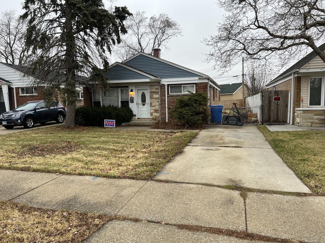 8177 S Scottsdale Ave., Chicago, IL 60652
