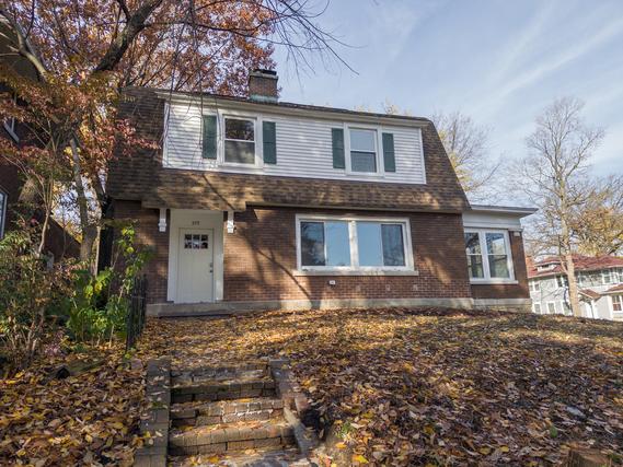 359 Whitney Ave., Joliet, IL 60435