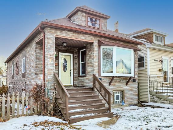 5705 W Berenice Ave., Chicago, IL 60634