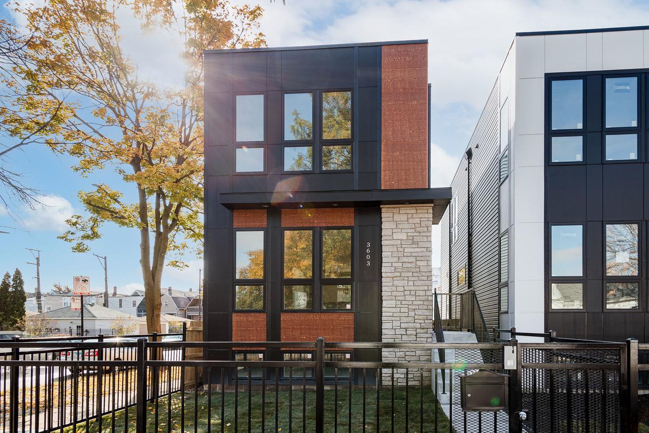 3613 W Hirsch St., Chicago, IL 60651