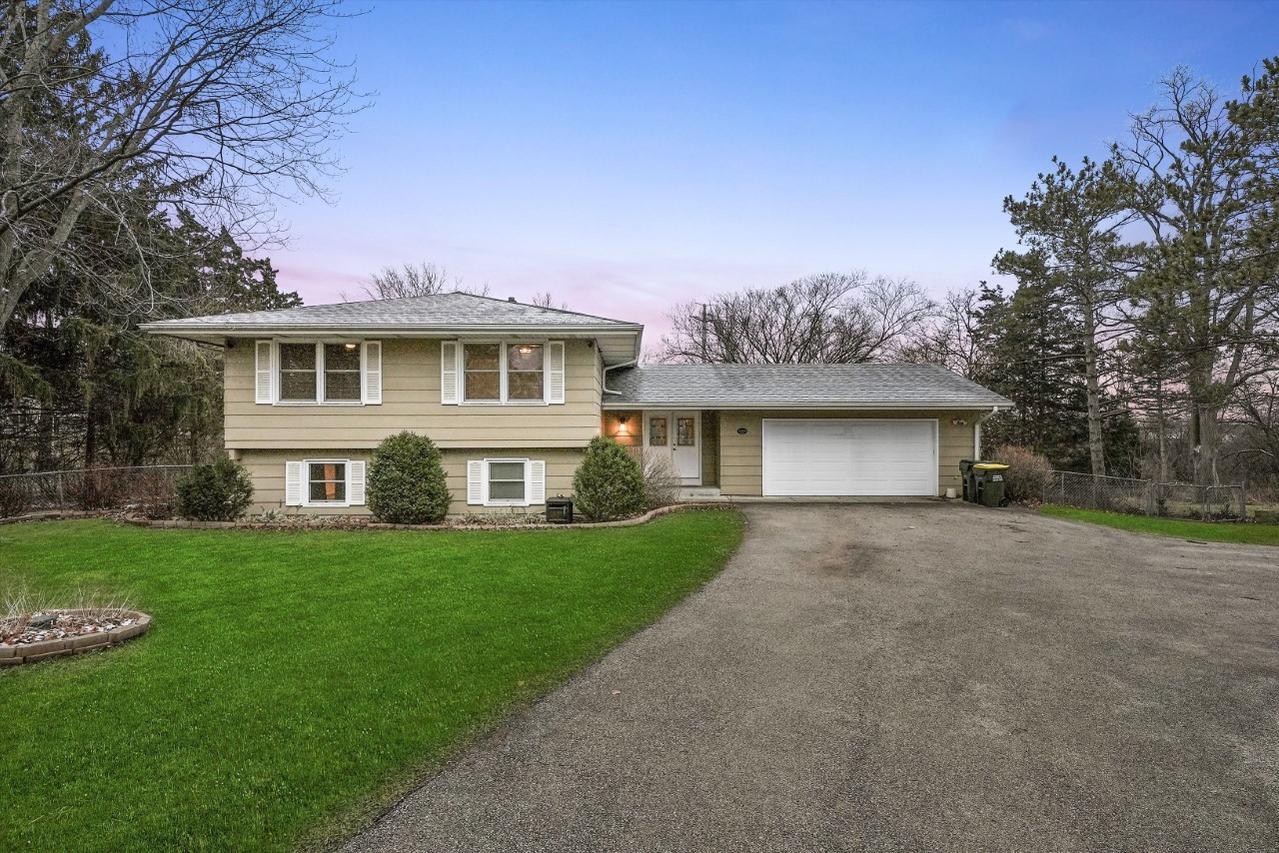 21W355 Hoyle Rd., Lombard, IL 60148