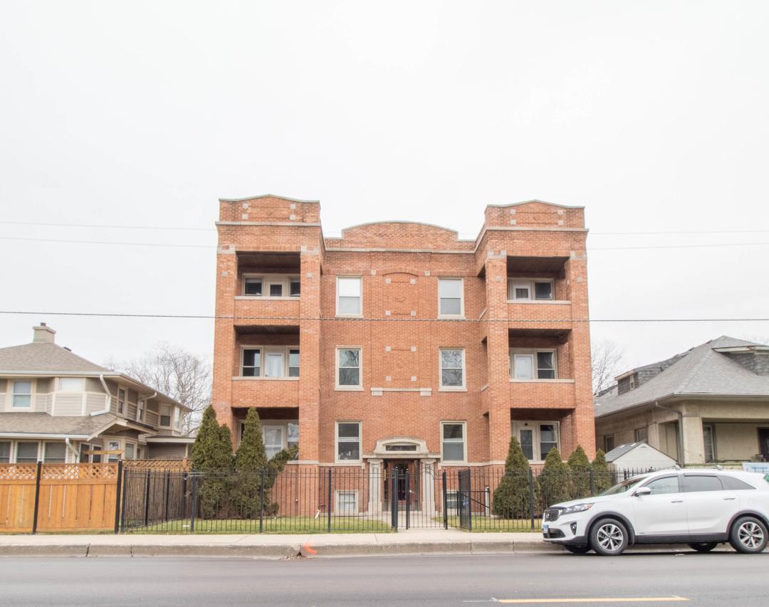 3737 N Pulaski Rd. #3S, Chicago, IL 60641