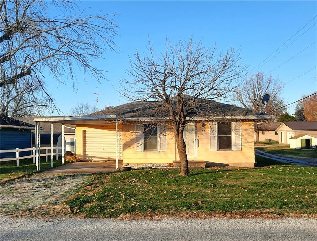 103 N Jefferson St., Greenup, IL 62428