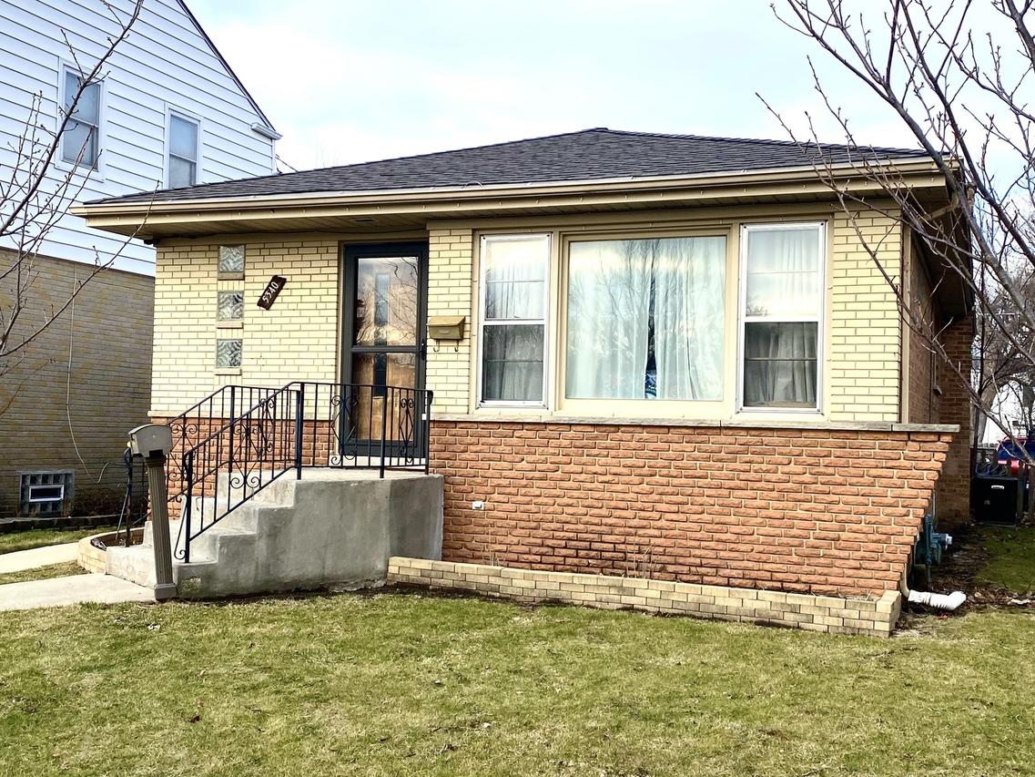 5340 Greenleaf St., Skokie, IL 60077
