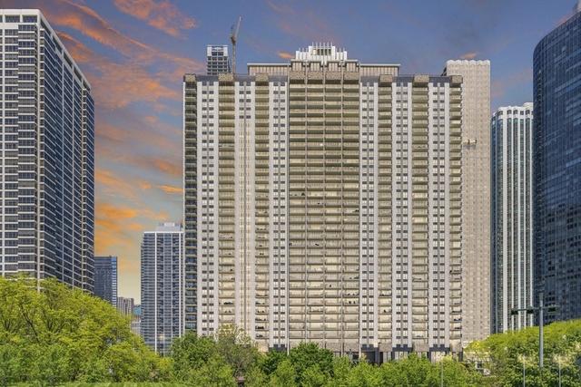 400 E Randolph St. #3209, Chicago, IL 60601