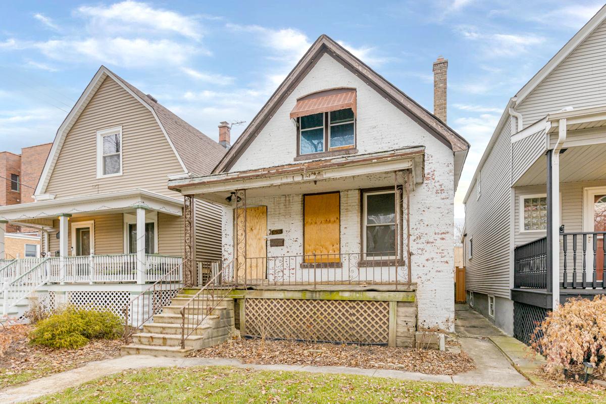 4755 N Lotus Ave., Chicago, IL 60630