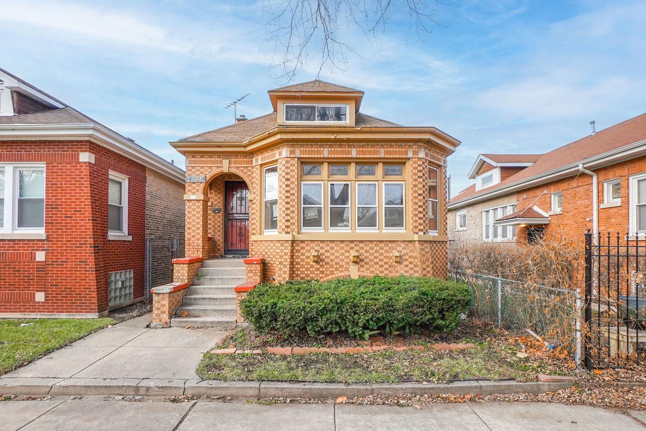 8446 S Aberdeen St., Chicago, IL 60620