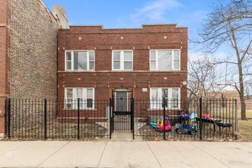 3920 W Huron St., Chicago, IL 60624