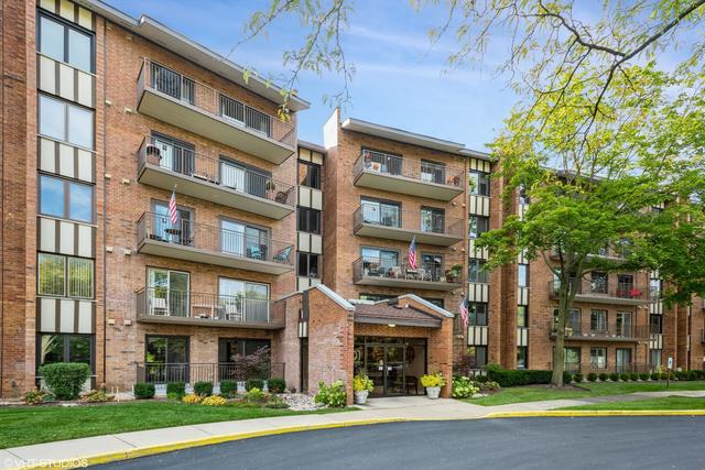 701 Lake Hinsdale Dr. #106, Willowbrook, IL 60527