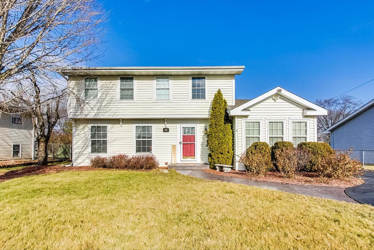 1810 Fairfield Rd., Lindenhurst, IL 60046 Homes by Marco