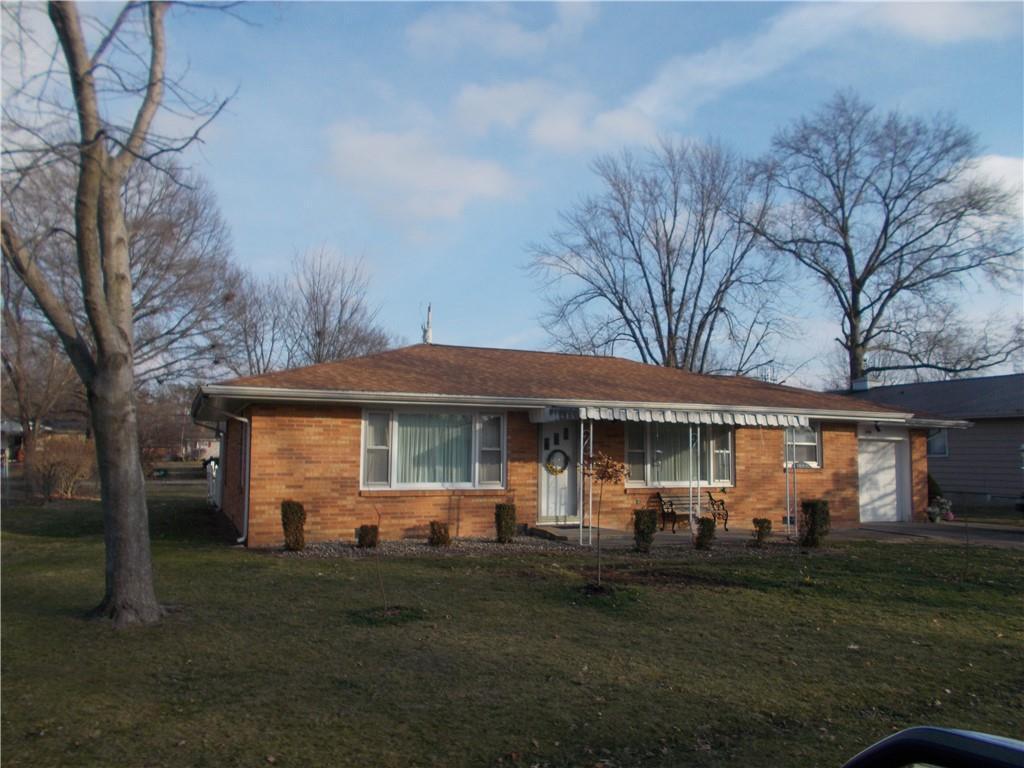 909 N Wood St., Shelbyville, IL 62565