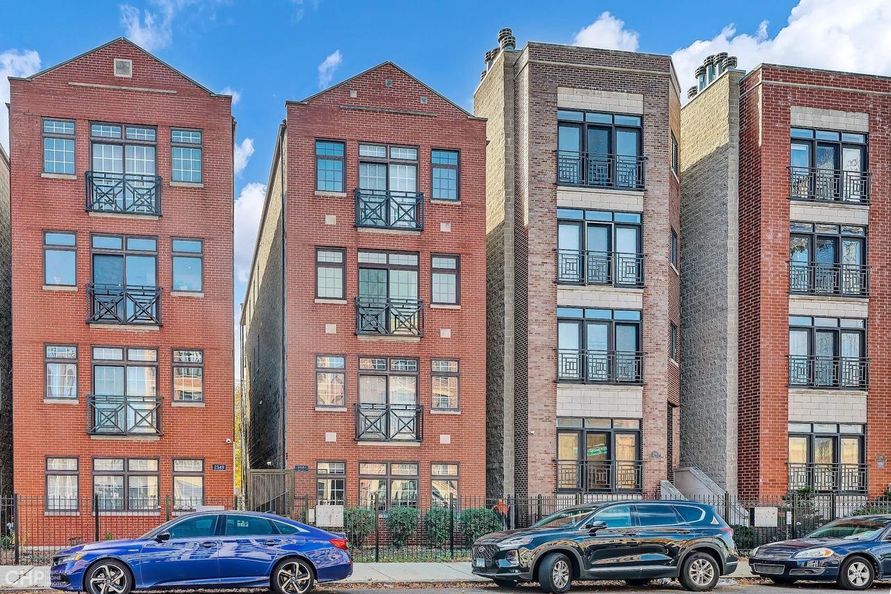 2351 W Harrison St. #1, Chicago, IL 60612