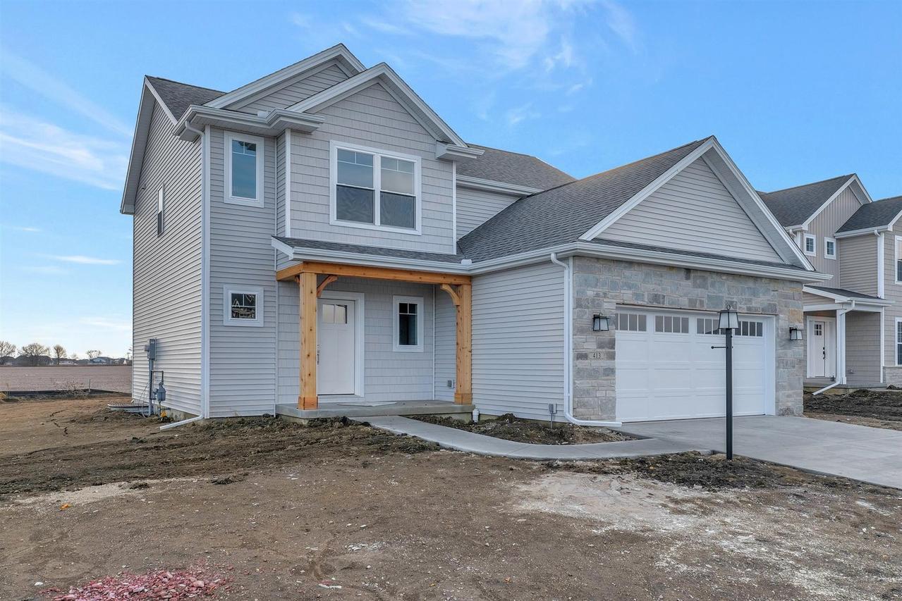 413 Sutton St., Savoy, IL 61874