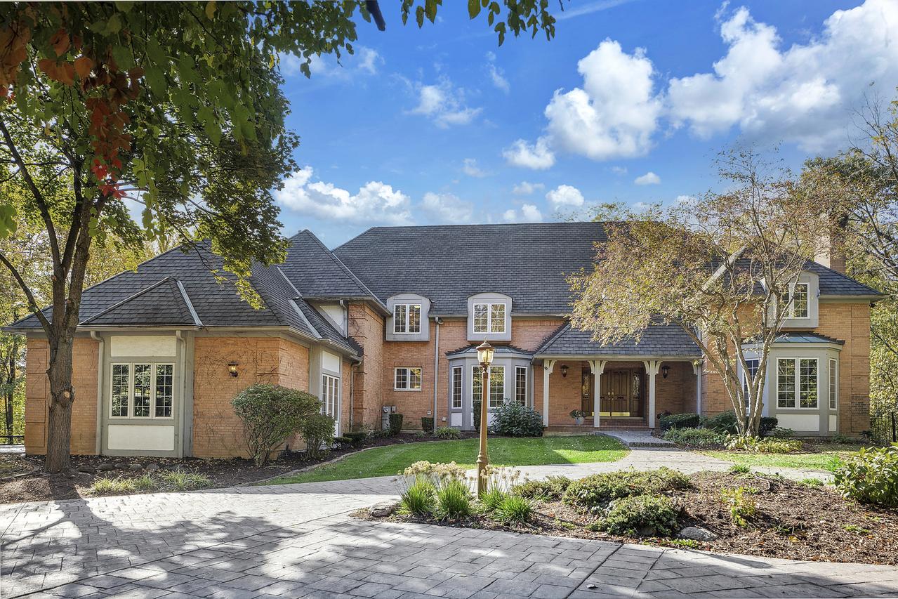 8509 W 121st St., Palos Park, IL 60464