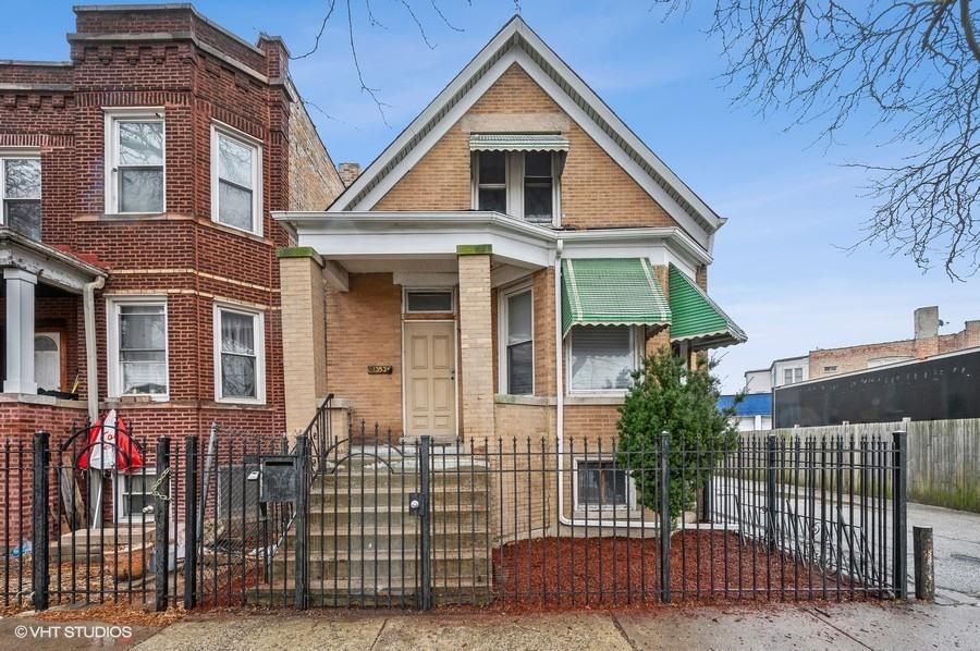 1353 N Harding Ave., Chicago, IL 60651