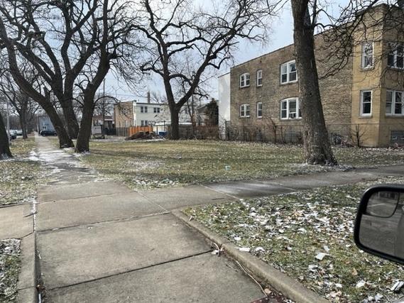 4901 W Cortez St., Chicago, IL 60651