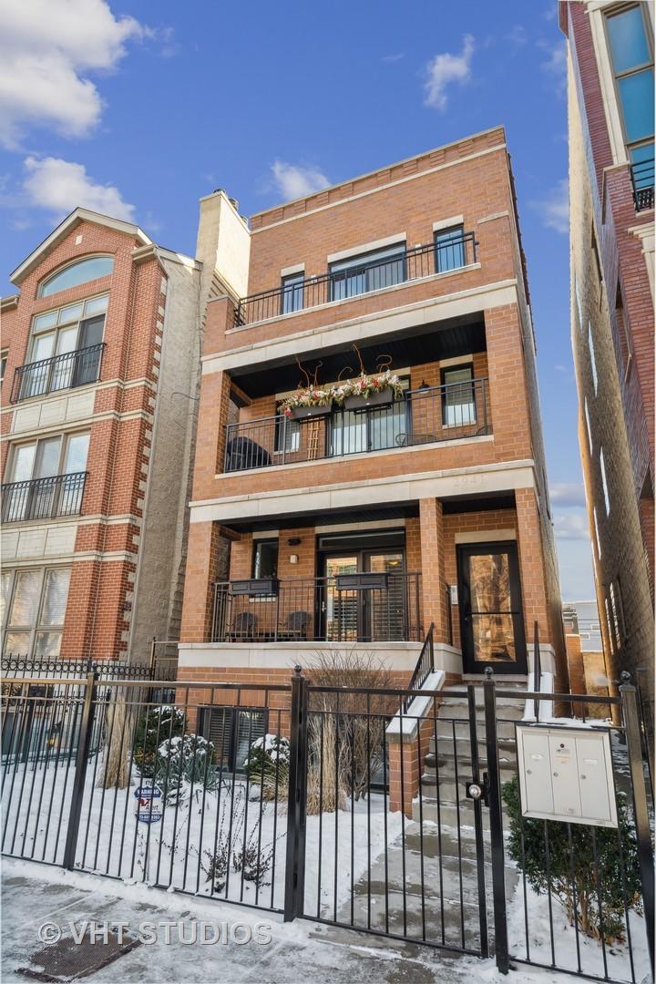 2941 N Damen Ave. #1, Chicago, IL 60618