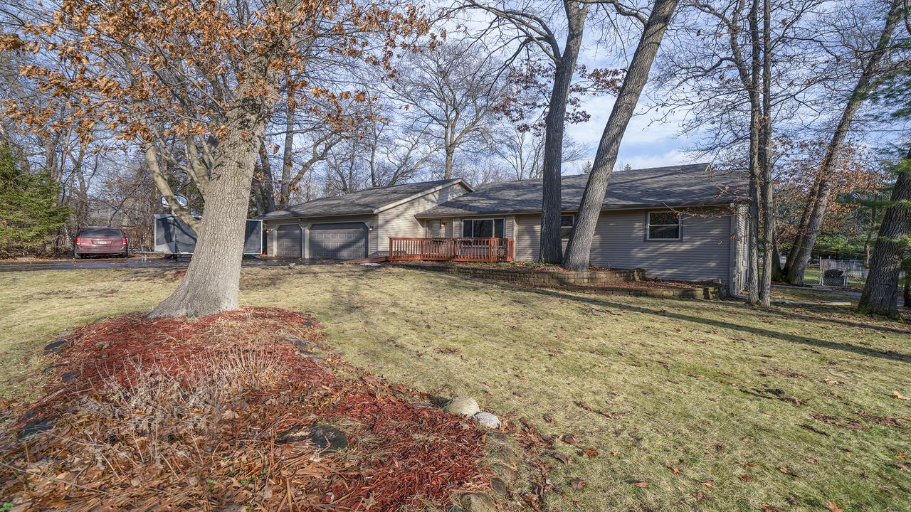 13763 Briarwood Ln., Roscoe, IL 61073