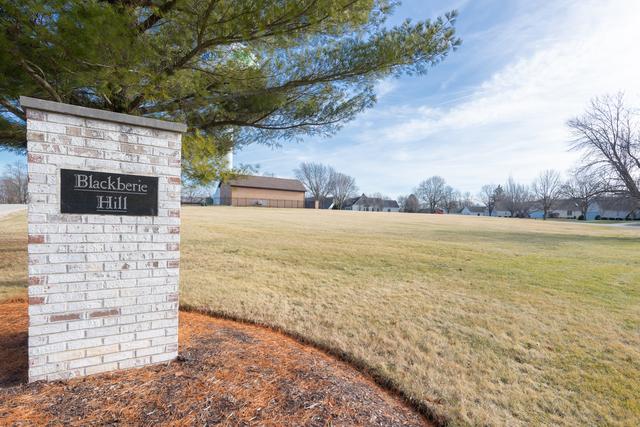 6 Penny Ln., Sugar Grove, IL 60554