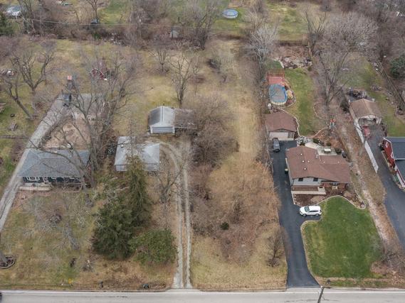 6111 Woodward Ave., Downers Grove, IL 60516