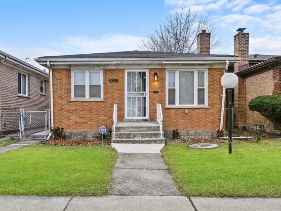 9220 S Parnell Ave., Chicago, IL 60620