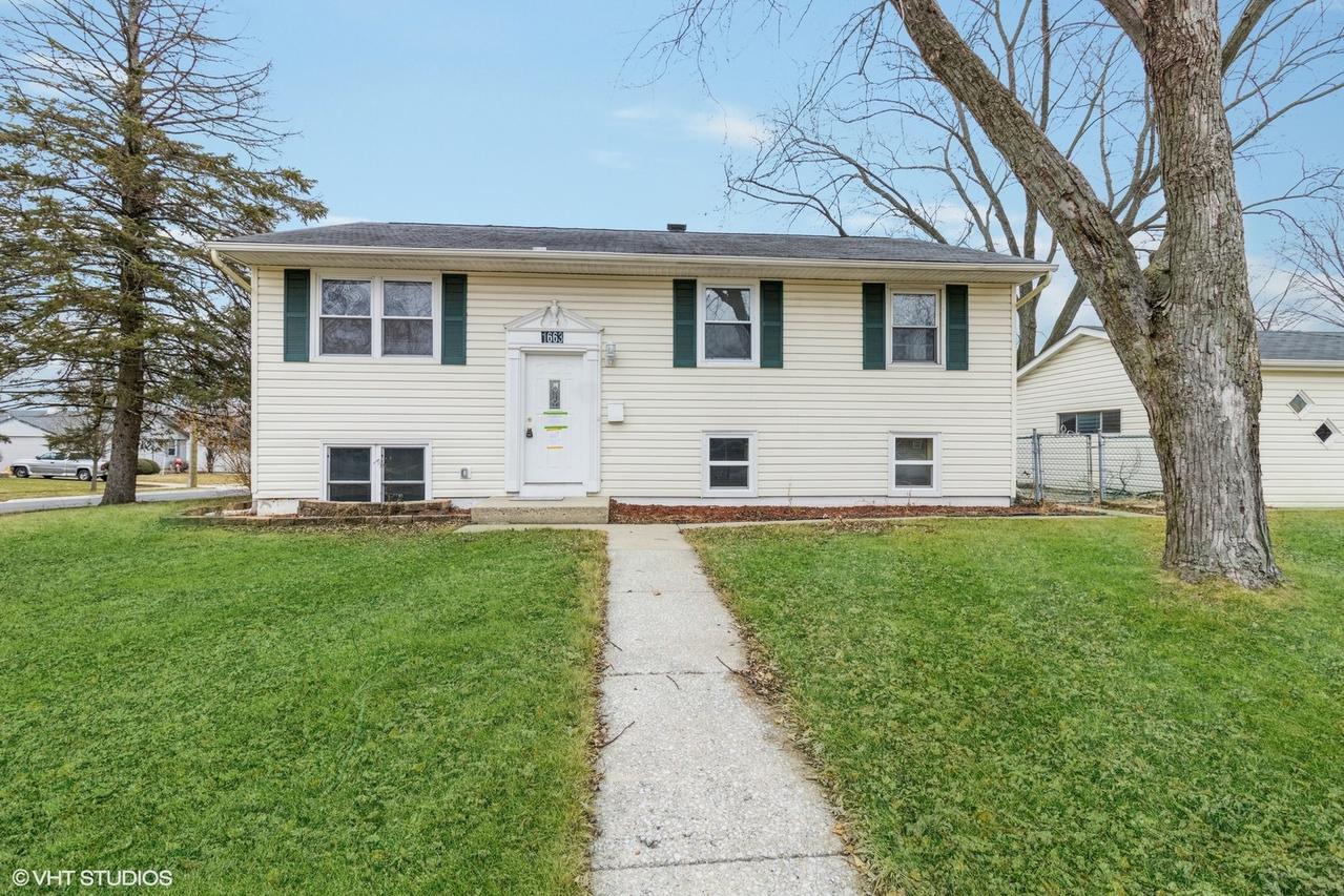 1663 Paul Ave., Glendale Heights, IL 60139