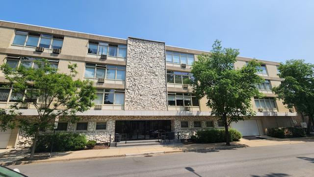 222 N Marion St. #2M, Oak Park, IL 60302