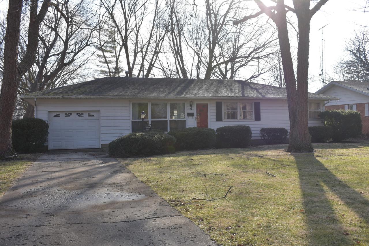 441 W Main St., Arcola, IL 61910