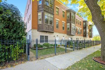 4631 S Greenwood Ave., Chicago, IL 60653