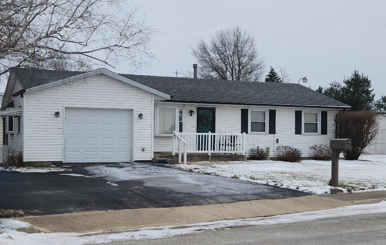 301 W Indiana St., Momence, IL 60954
