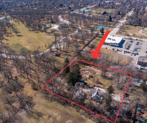 900 Grand Ave., Elgin, IL 60120
