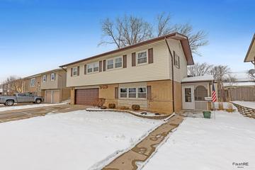 5736 Chaucer Dr., Oak Forest, IL 60452