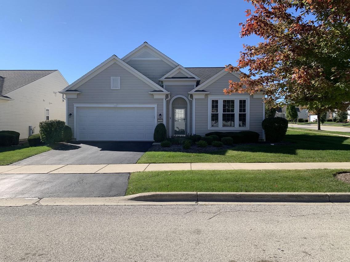 3281 Ravinia Cir., Mundelein, IL 60060