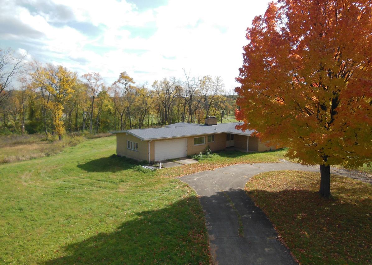 41W997 Empire Rd., St. Charles, IL 60175