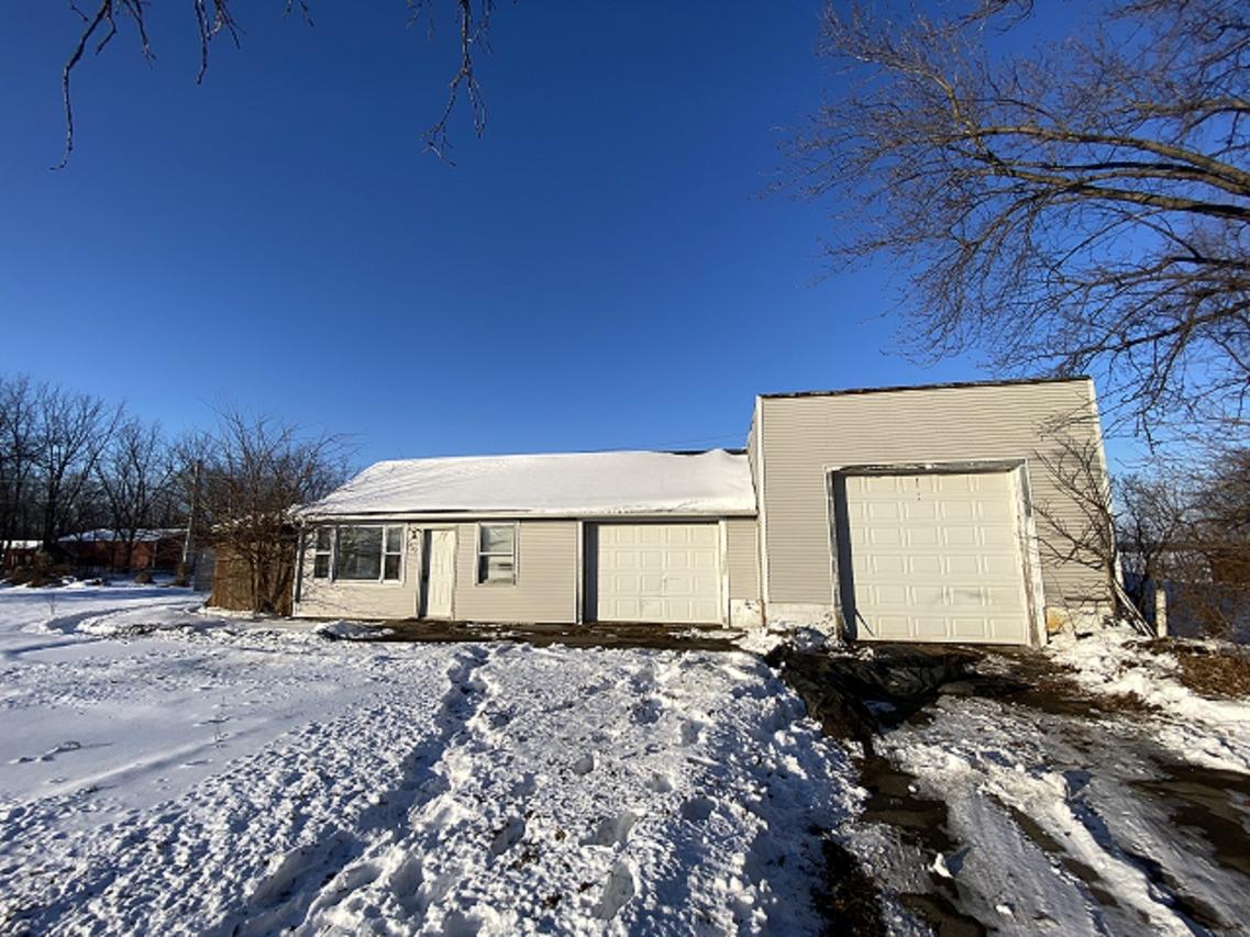 7937 Freeport Rd., Rockton, IL 61072