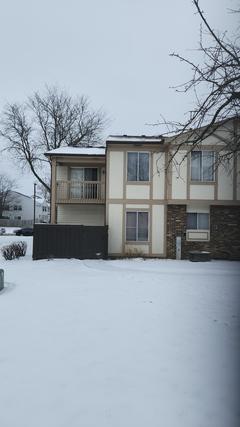 2 G Fernwood Dr., Bolingbrook, IL 60440