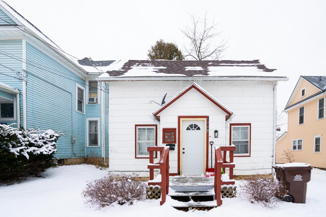 1006 S Oak Ave., Freeport, IL 61032
