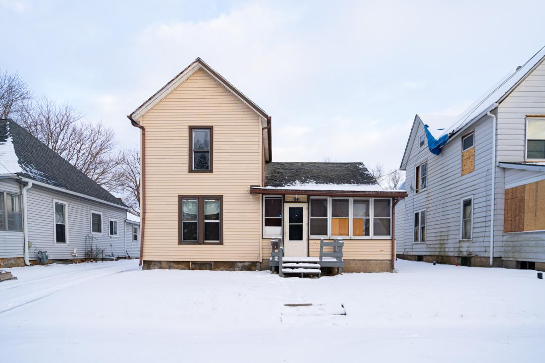 829 S Liberty Ave., Freeport, IL 61032