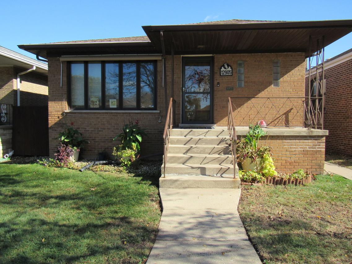 12905 S Commercial Ave., Chicago, IL 60633