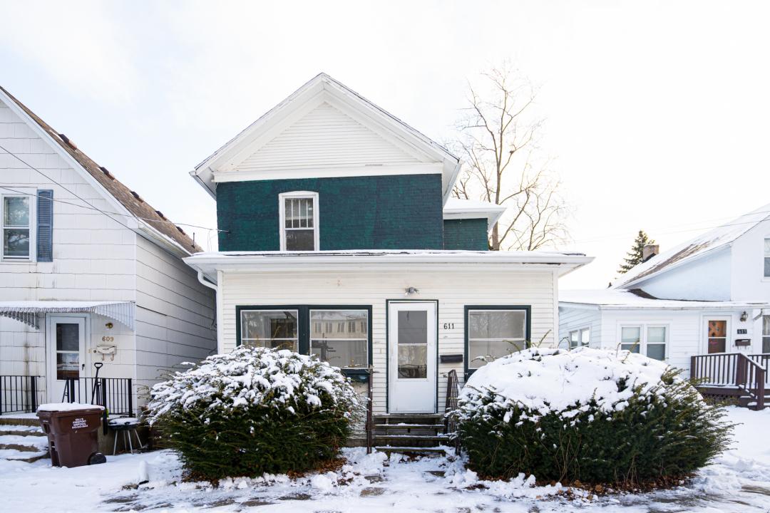 611 W Avon St., Freeport, IL 61032
