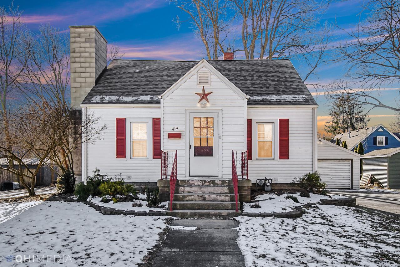 419 W Washington St., Momence, IL 60954