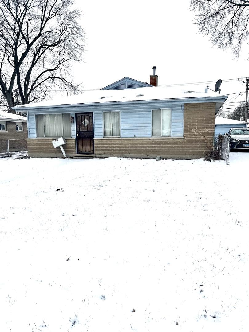 1322 Burnham Ave., Calumet City, IL 60409