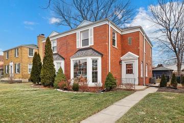 6421 N Trumbull Ave., Lincolnwood, IL 60712