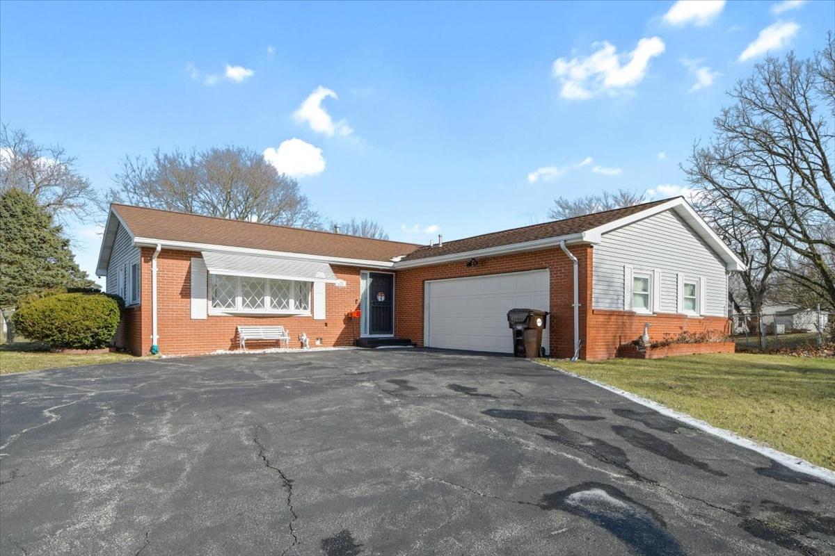 275 Alexander Dr., Rantoul, IL 61866