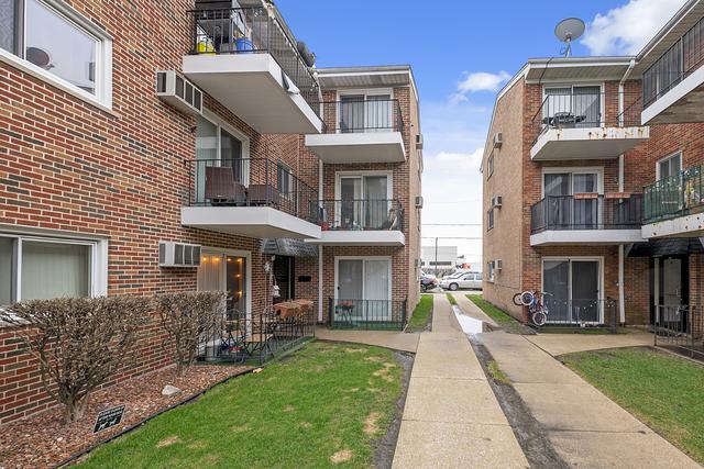 6135 W 64th Pl. #3E, Chicago, IL 60638