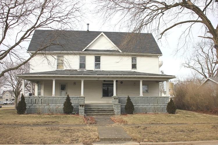 229 W Vine St., Piper City, IL 60959