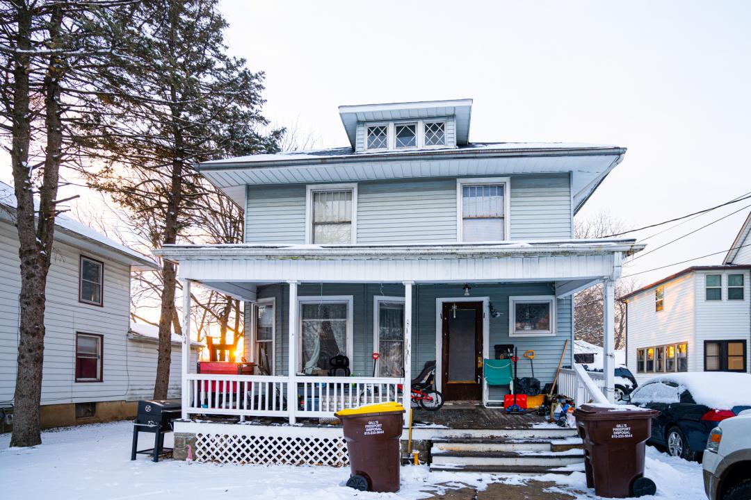1326 S Oak Ave., Freeport, IL 61032
